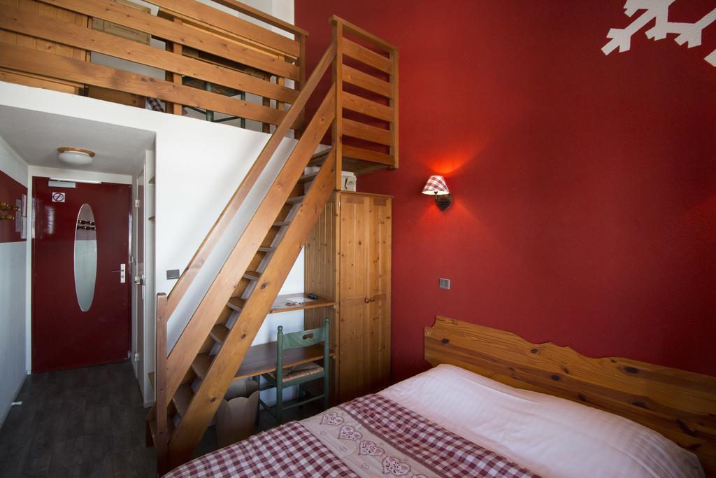 Hotel Le Grand Chalet Foncine-le-Haut Quarto foto